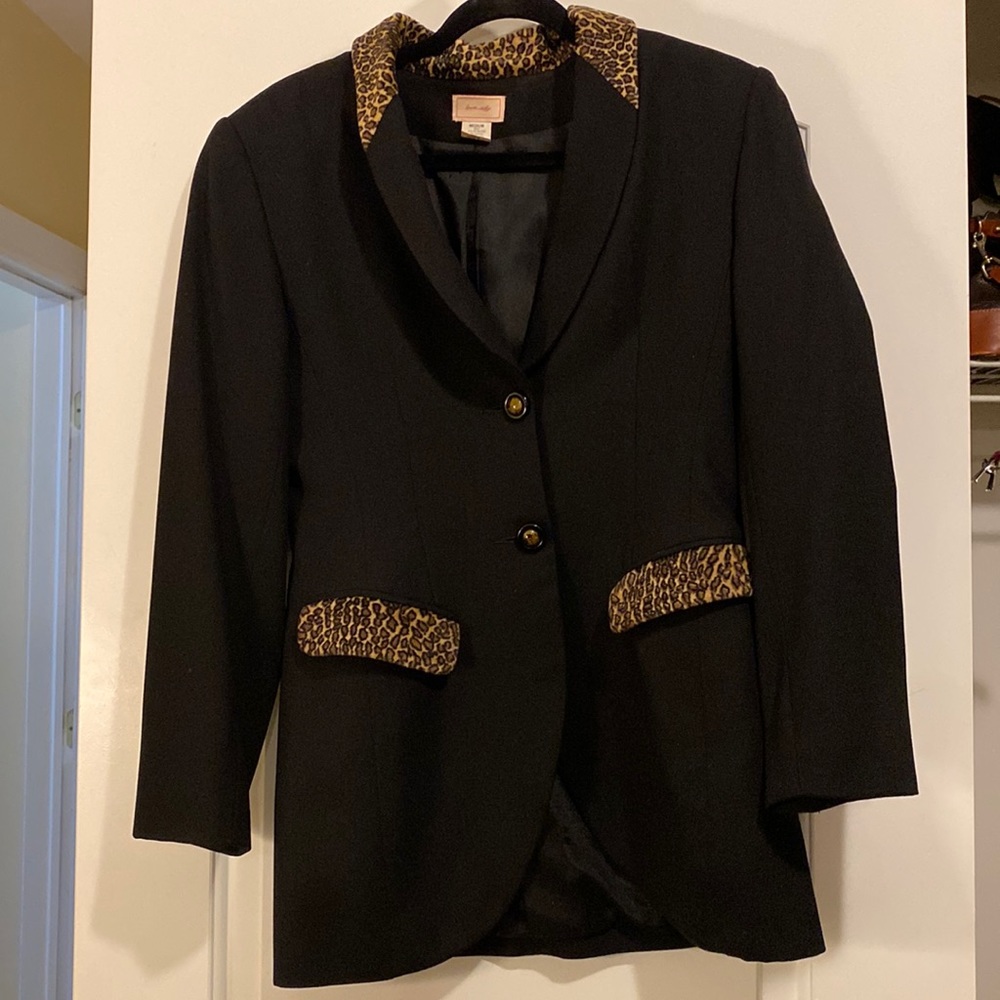 Black and leopard polyester blazer with shoulder pads size medium